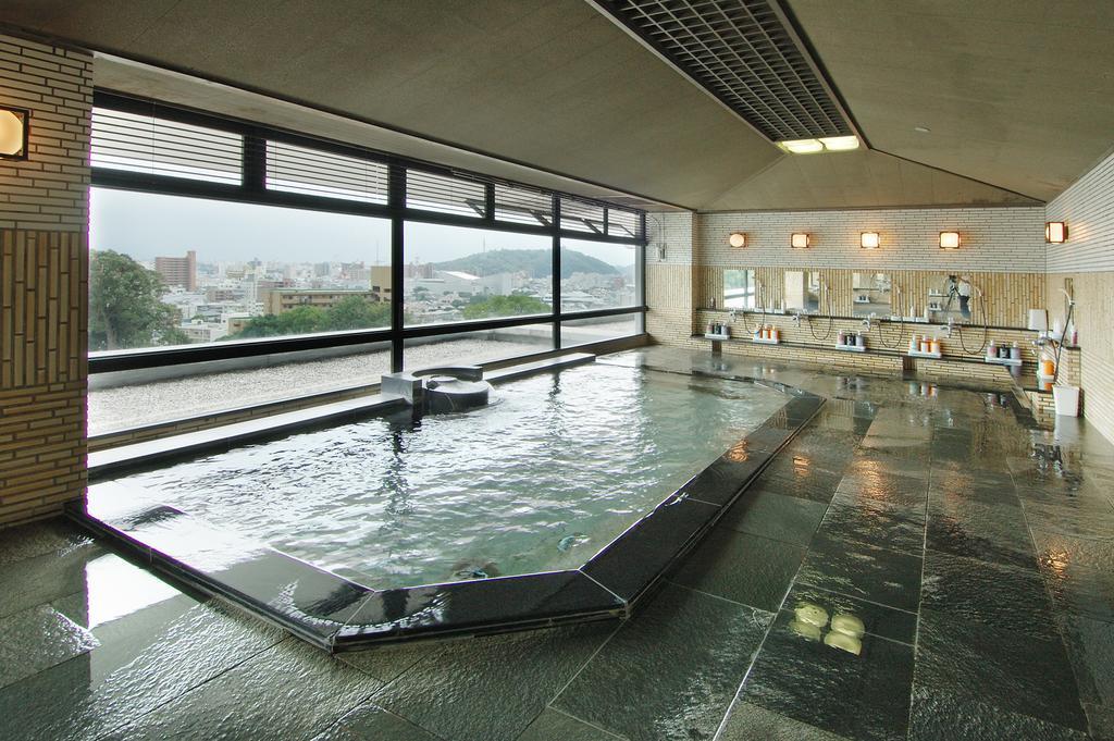 Chaharu Hotel Macujama Kültér fotó