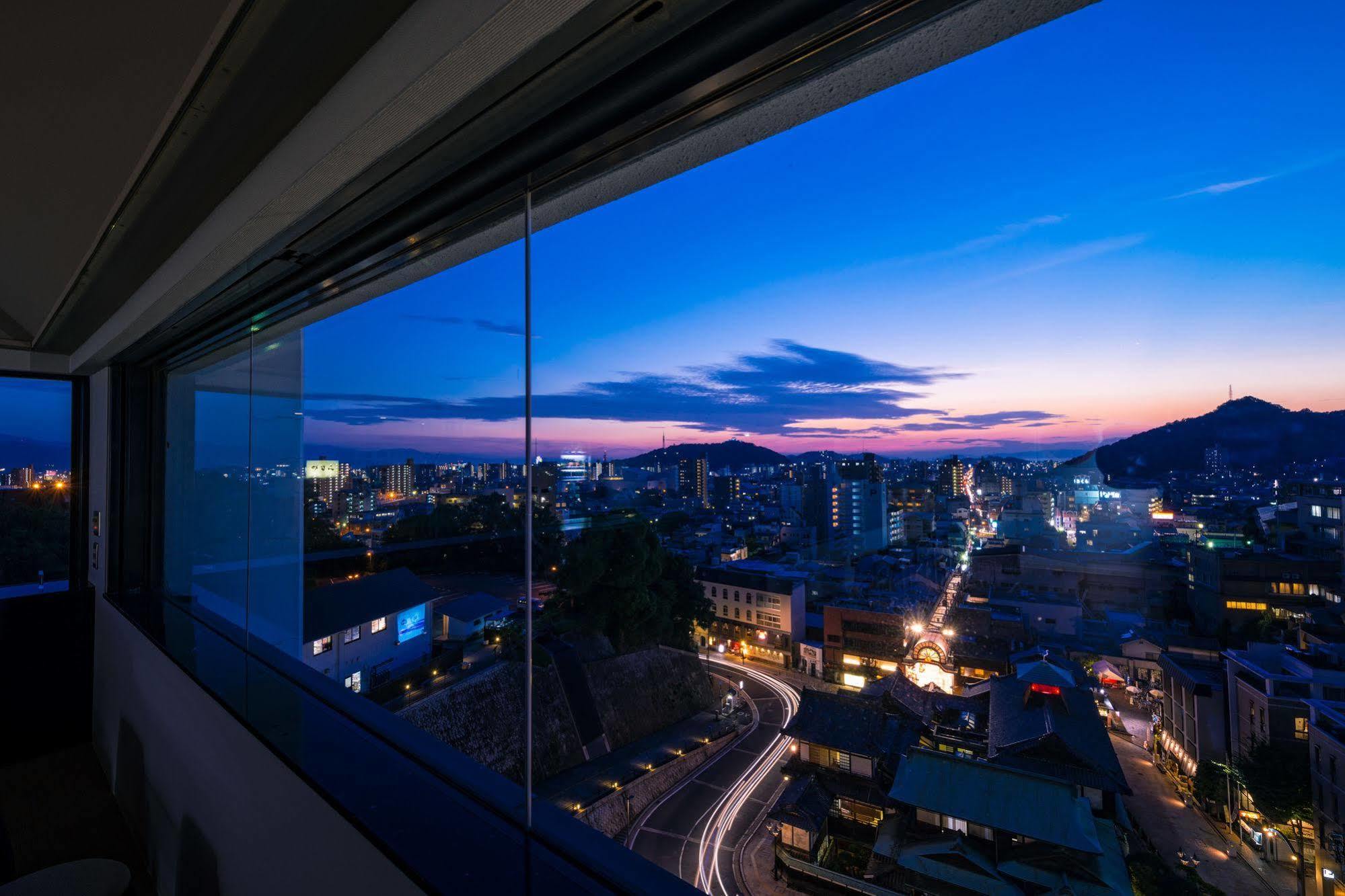 Chaharu Hotel Macujama Kültér fotó