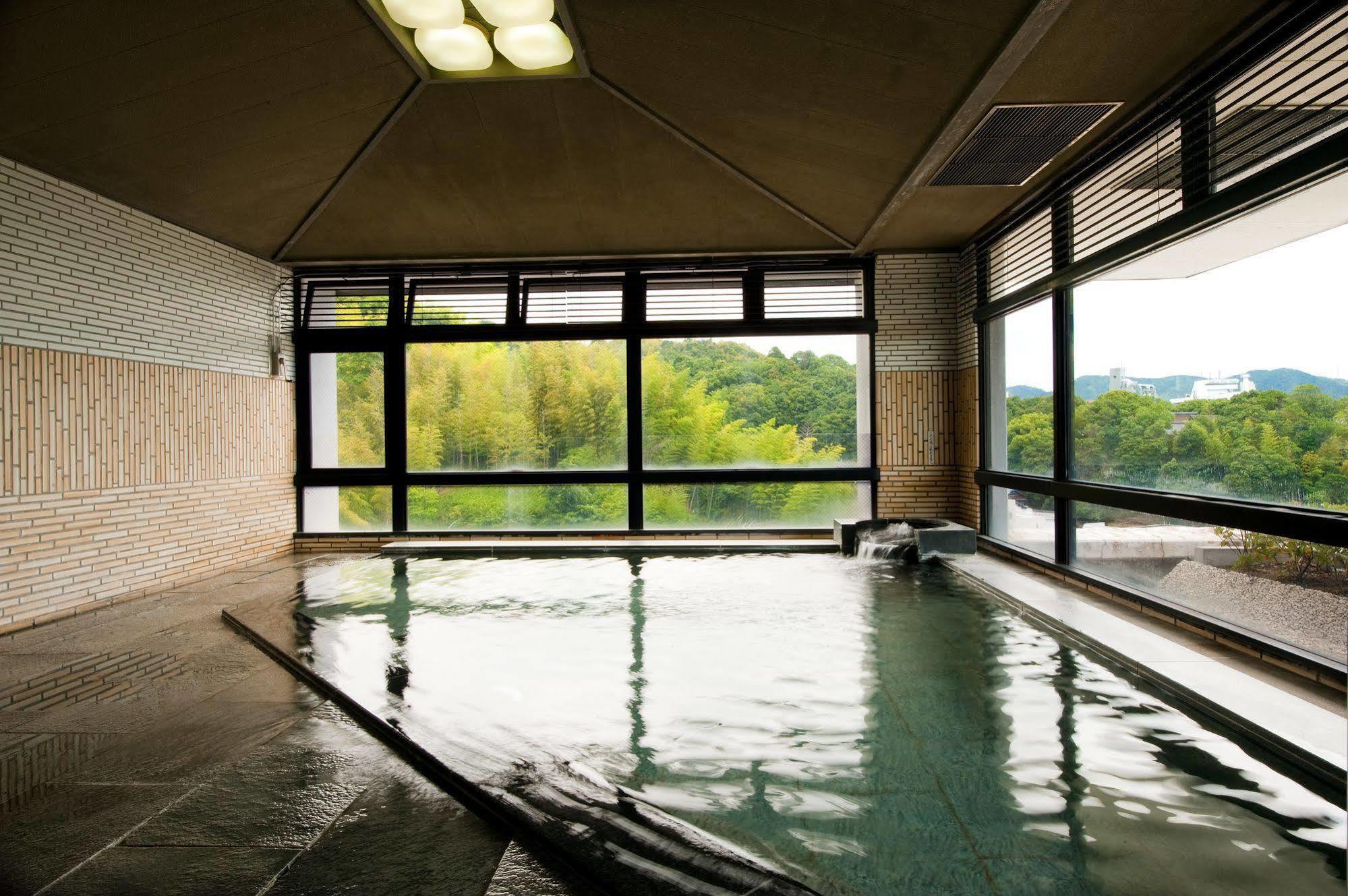 Chaharu Hotel Macujama Kültér fotó